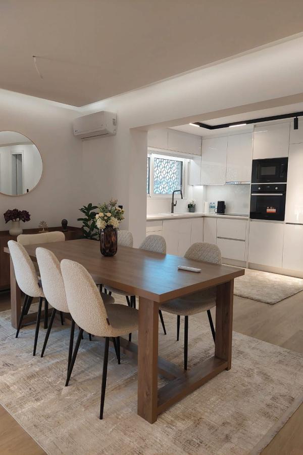 3 Bedrooms Apartment in GLYFADA