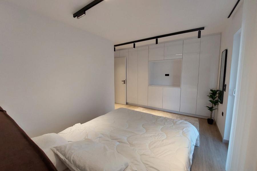 3 Bedrooms Apartment in GLYFADA